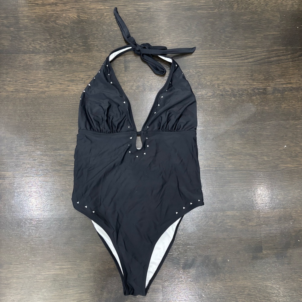 BRAND NEW NEVER WORN ONE PIECE SWIMSUIT!!!